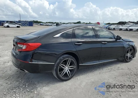 2021 Honda Accord Touring z USA, uszkodzony, nr VIN 1HGCV2F96MA033652